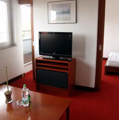 Elegant Apartotel Berlin 3*,
